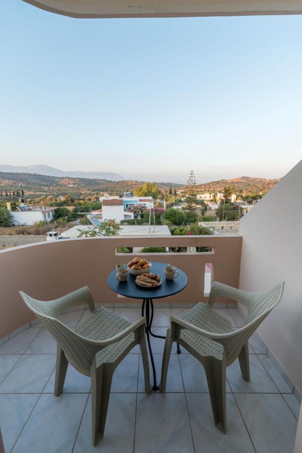 Filia Apartments 피치디아 외부 사진